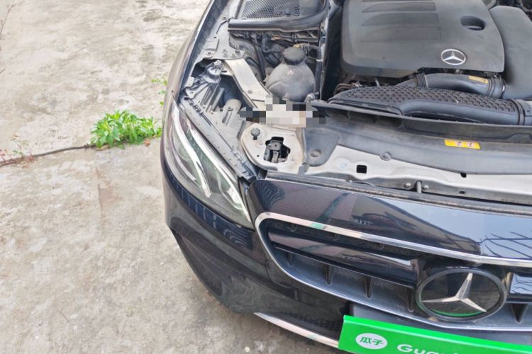 Used Mercedes-Benz E-Class 2019 Restyled E 300 L Sporty and Stylish Edition Right Front Headlight