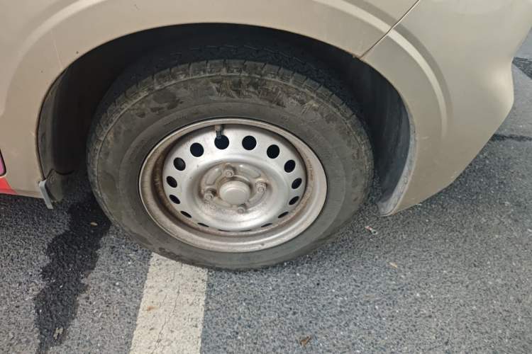 Used Wuling Hongguang V 2019 1.5L Base Version China VI LAR
