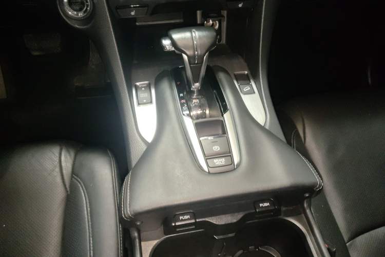 Used Honda Avancier 2020 240TURBO Two-Wheel Drive Premium Edition Gear Lever