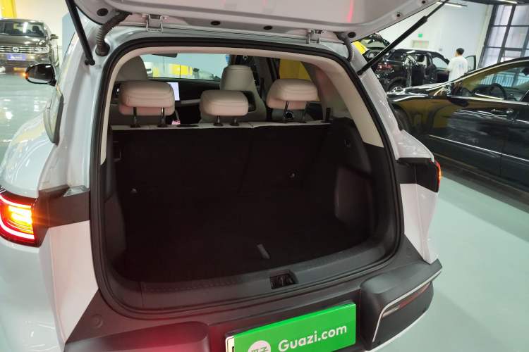 Used BYD Yuan UP 2025 Intelligent Driving Version 401 km Beyond-Range Edition