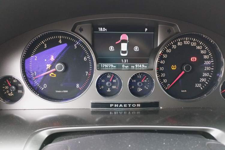 Used Volkswagen Phaeton 2012 4.2L Luxury Custom Edition
