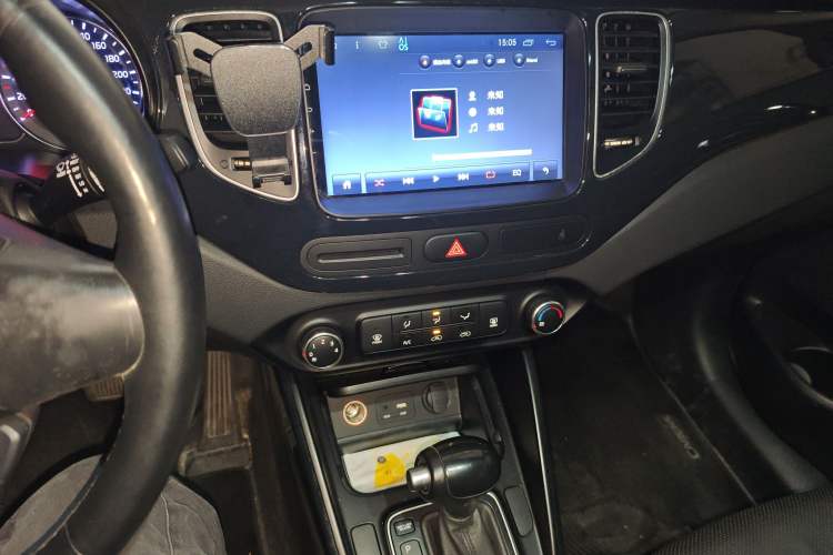 Used Kia Carens 2013 2.0L 7-Seater Automatic Comfort Edition China V Standard
