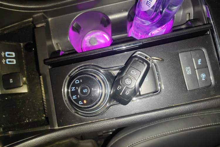 Used Ford Taurus 2017 EcoBoost 325 V6 Flagship Model
