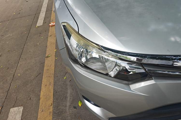 Used Toyota Vios 2014 1.3L Manual Value Edition Right Front Headlight