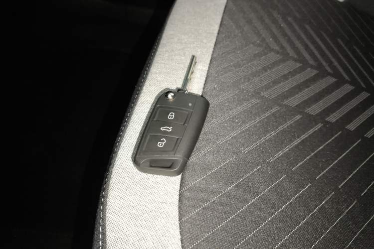 Used Volkswagen Tharu 2026 Model Xinrui 1.5L Rujin Edition Vehicle Key