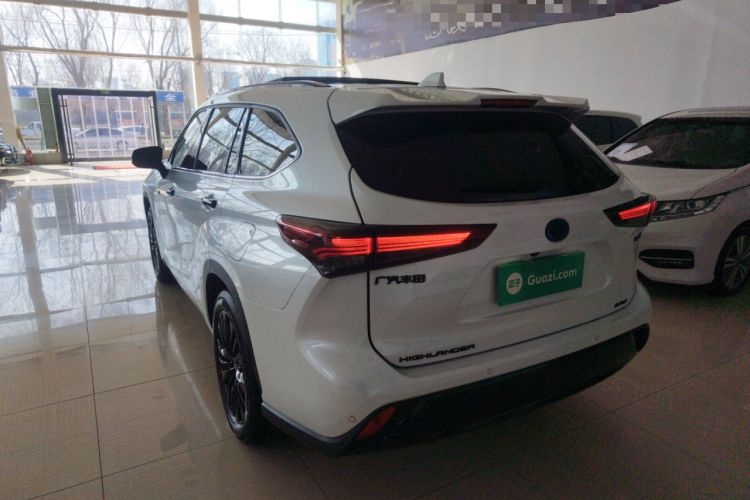 Used Toyota Highlander 2023 2.5L Smart Electric Hybrid Dual-Engine 4x4 Knight Edition 7 Seats