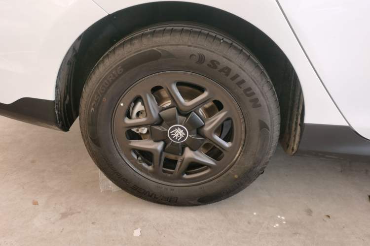 Used BYD Qin PLUS 2025 DM-i Smart Drive 55KM Leading Model
