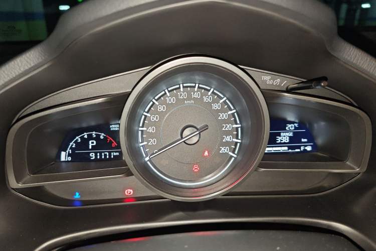 Used Mazda 3 Axela 2017 Sedan 1.5L Automatic Luxury Model Emission Standard China V
