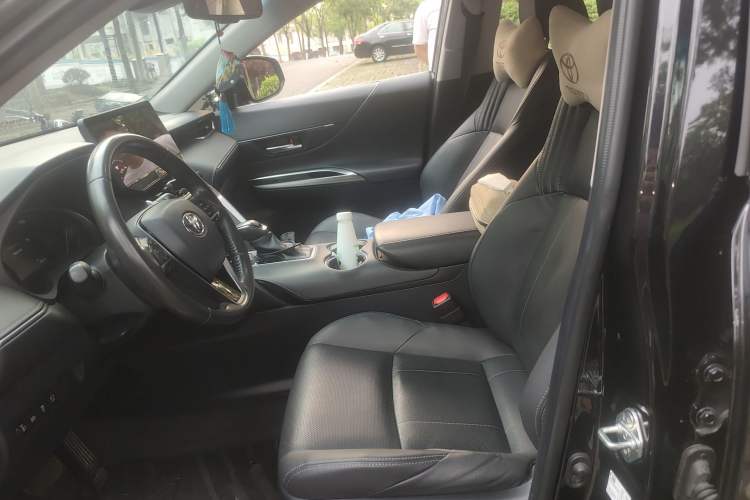 Used Toyota Harrier 2022 2.0L CVT Two-Wheel Drive Deluxe Edition Left Front Seat