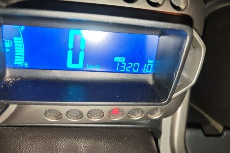 Used Chevrolet Aveo Sonic 2011 Sedan 1.4L MT SL
