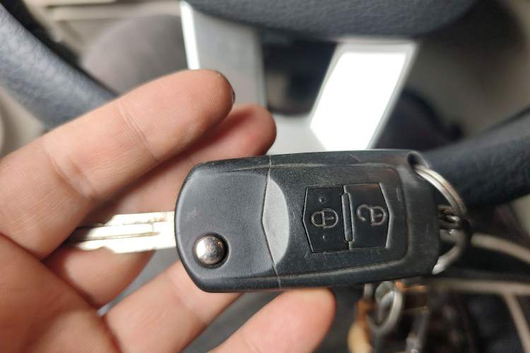 Used Bestune B50 2013 1.6L manual Comfort trim level Vehicle Key