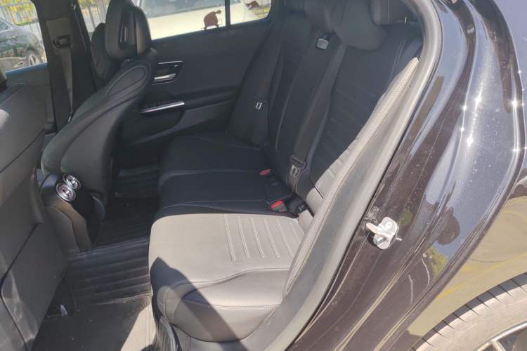 Used Mercedes-Benz C-Class 2025 Facelift C 260 L Sport Edition Left Rear Seat