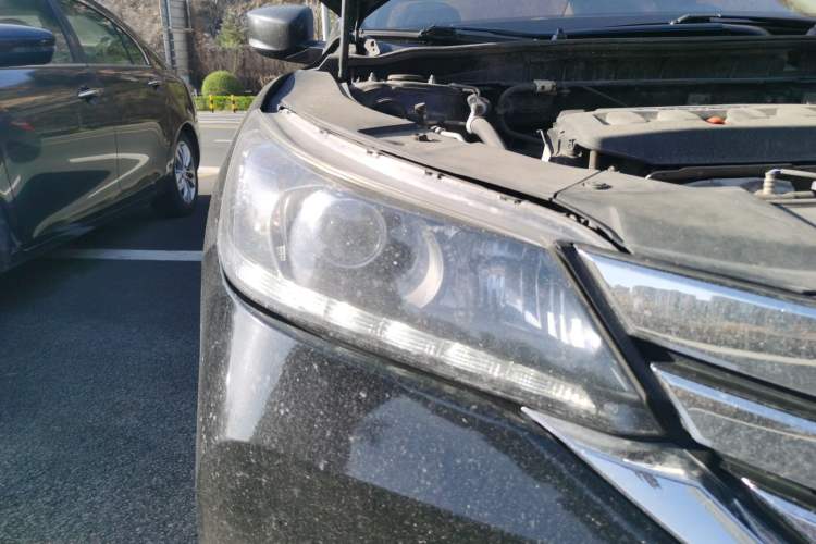 Used Honda Accord 2015 2.0L EX Luxury Edition Right Front Headlight