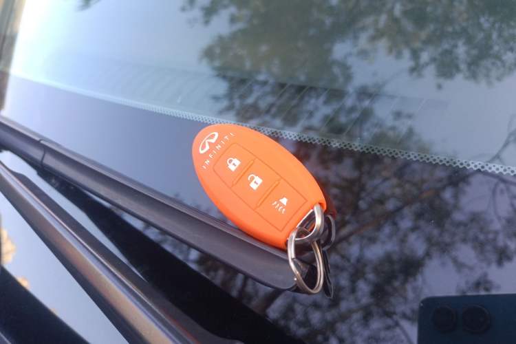 Used Infiniti QX60 2014 2.5 S/C Hybrid Two-Wheel Drive Excellence Edition
