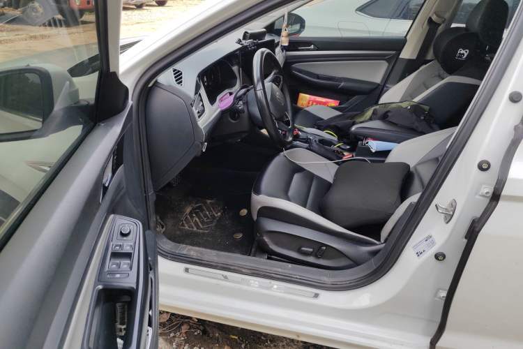 Used Volkswagen Bora 2023 280TSI DSG Prestige Edition
