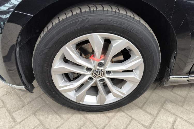 Used Volkswagen Magotan 2018 330TSI DSG Luxury Model
