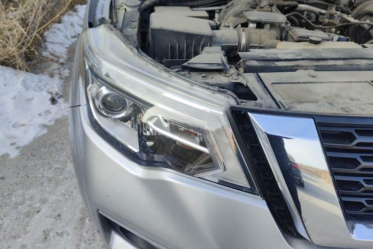 Used Nissan Terra 2018 2.5L Automatic 4x4 Luxury Edition