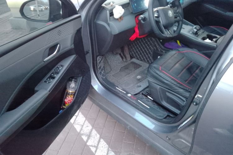 Used BYD Qin PLUS 2025 DM-i Smart Drive 55KM Leading Model
