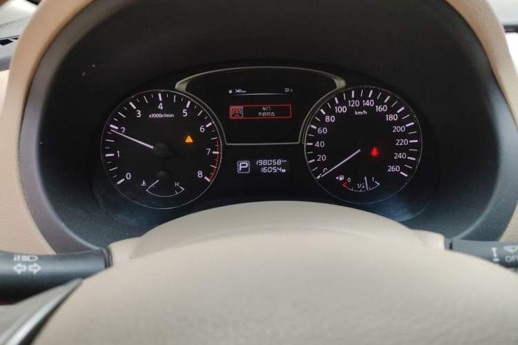 Used Nissan Teana 2013 2.0L XL Comfort Edition Odometer Close Up