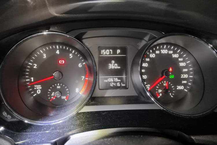 Used Volkswagen Sagitar 2015 230TSI Automatic Comfort Version