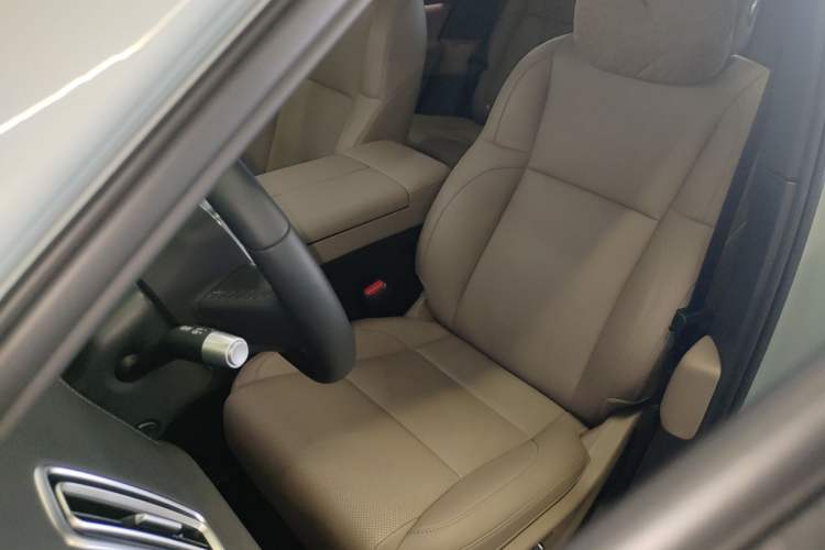 Used Li Auto L6 2025 Pro Smart Refresh Edition