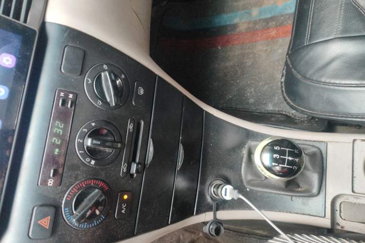 Used Geely Auto Ocean 2012 Energy-Saving Model 1.5L Manual Elite Edition