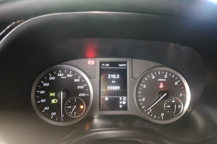 Used Mercedes-Benz Vito 2020 2.0T Elite Version 7 Seats Instrument Cluster