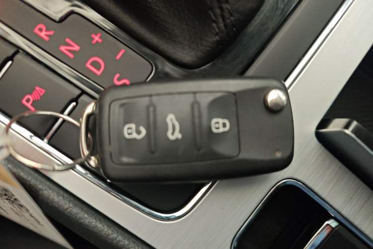 Used Volkswagen Passat 2015 1.8TSI DSG Prestige Edition
