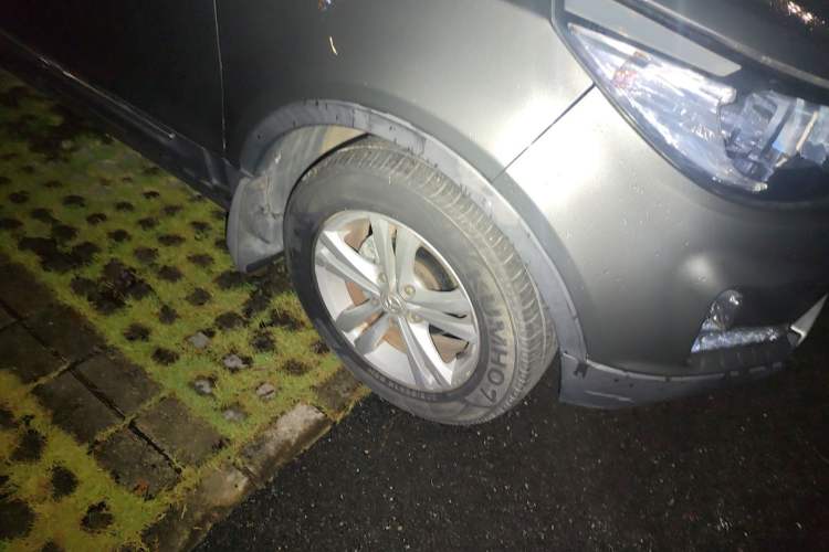 Used HYOSOW S3 2014 1.5L Luxury Version China IV Emission Standard