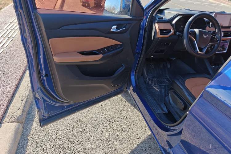 Used Wuling Hongguang S3 2018 1.5L Manual Luxury Model China V Standard
