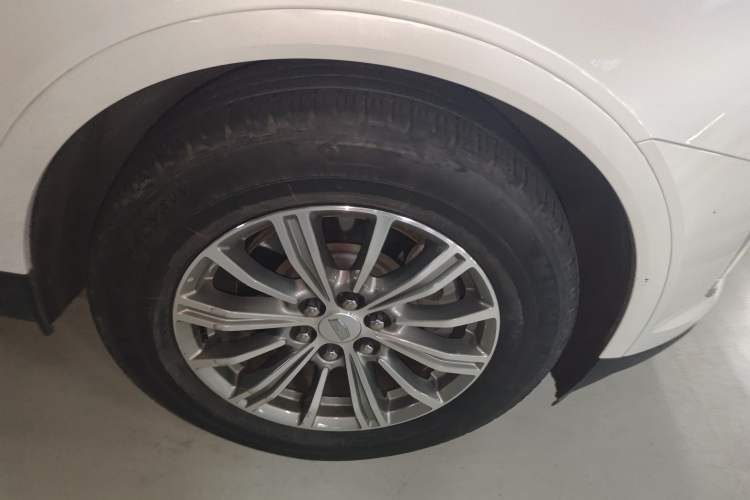 Used Cadillac XT5 2018 25T Luxury Model
