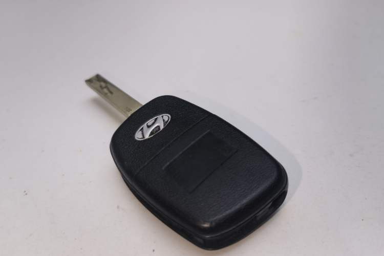 Used Hyundai Verna (new generation) 2016 1.4L Manual Cool Edition GLS Vehicle Key