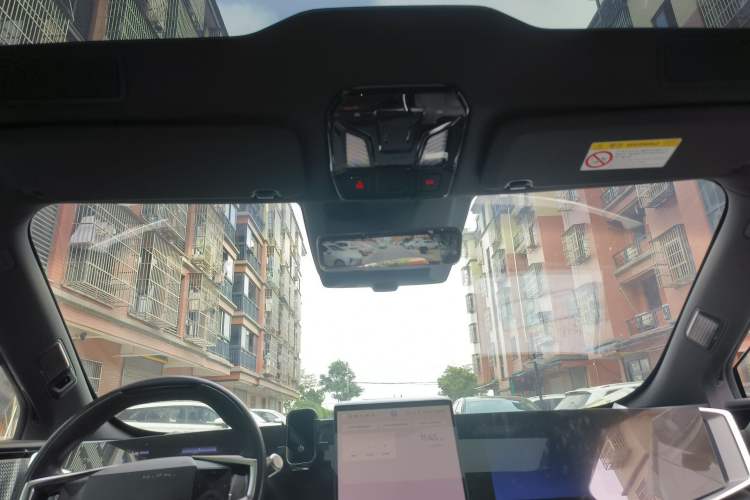 Used HiPhi Y 2023 810 km Long-Range Version