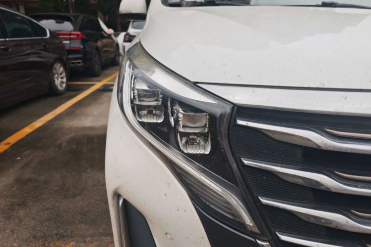 Used GAC Trumpchi M8 2020 Flagship Model 390T Supreme Edition Right Front Headlight