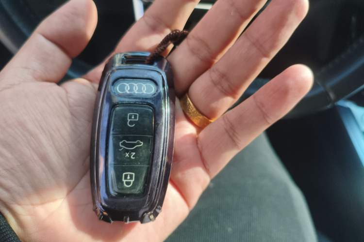 Used Audi e-tron 2019 55 quattro Technology Edition
