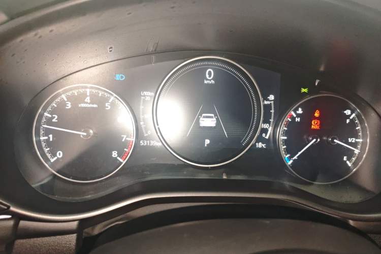 Used Mazda Mazda 3 Axela 2021 1.5L Automatic Luxury Version
