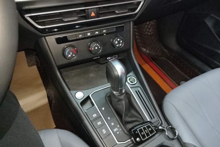 Used Volkswagen Lavida 2024 1.5L Automatic Starry Sky 5 Million Edition
