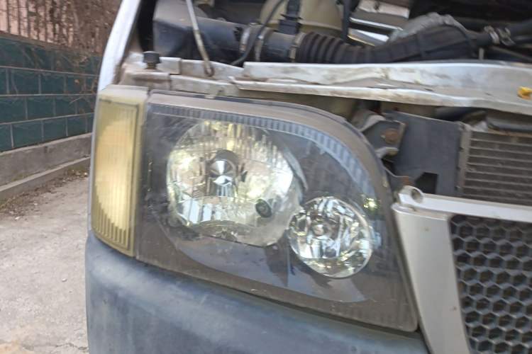 Used Ford Classic Transit 2015 2.8T Diesel Multi-Function Vehicle Short Wheelbase 6-Seater Mid-Roof Edition JX493ZLQ4