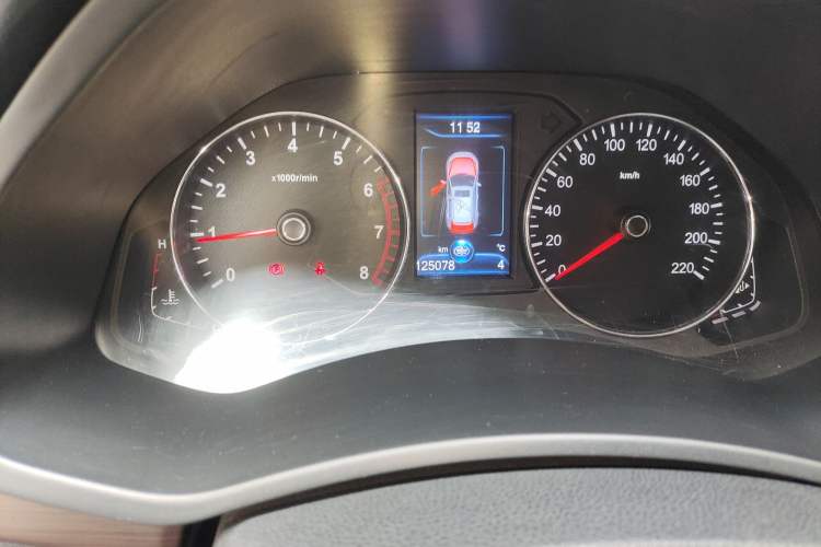 Used FAW Senya R7 2016 1.6L Manual Luxury Version
