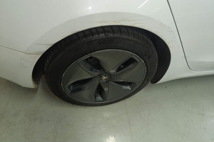 Used Tesla Model 3 2020 Standard Range Rear-Wheel Drive Upgraded Version Right Rear Wheel Hub