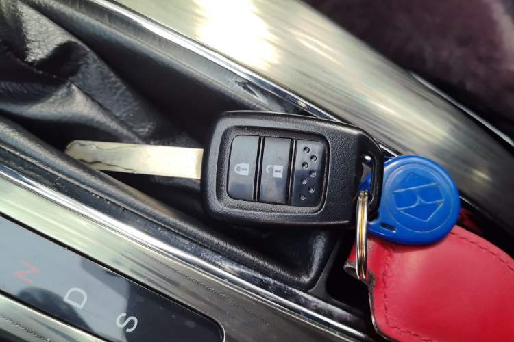 Used Honda XR-V 2015 1.8L EXi CVT Comfort Version
