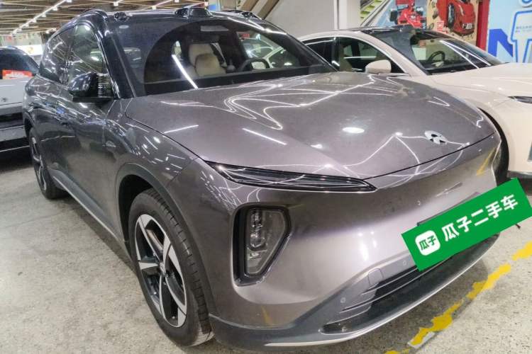 Used Nio ES6 2024 75 kWh Front Right 45 Deg