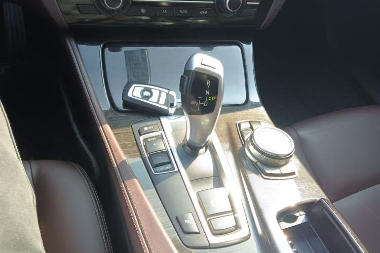 Used BMW 5 Series 2017 525Li Luxury Design Package