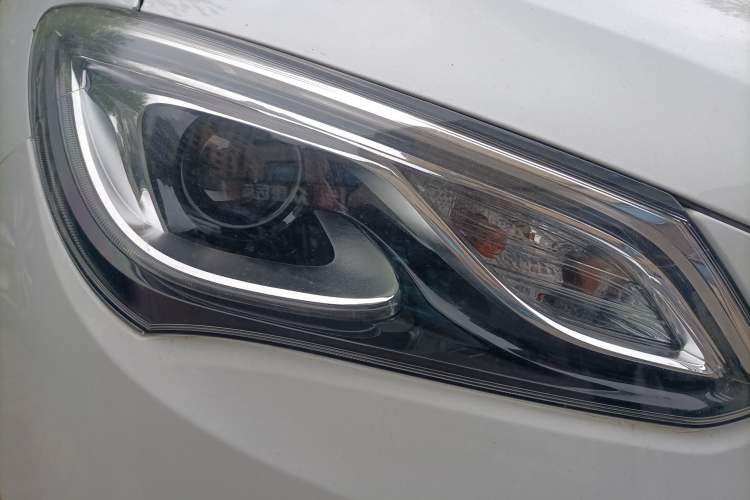Used Buick GT 2016 15N Manual Entry-Level Trim Right Front Headlight