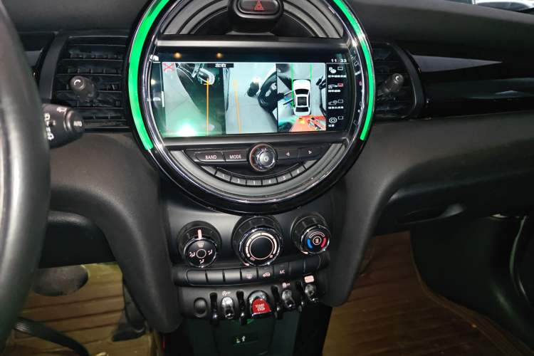 Used MINI 2018 1.5T COOPER Classic Edition Five-Door Version Audio And AC Panel