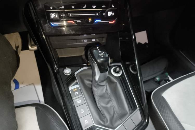 Used Volkswagen Tayron X 2020 330TSI Two-Wheel Drive Luxury Smart Connectivity Version
