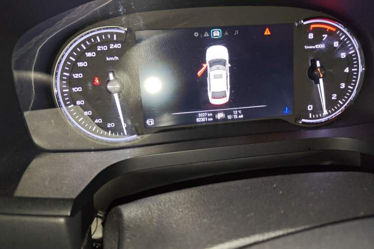 Used Roewe i6 2017 20T Automatic Internet Smart Edition
