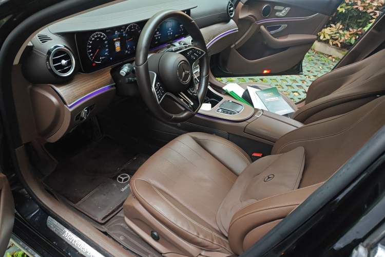 Used Mercedes-Benz E-Class 2023 Updated E 300 L Fashion Edition Left Front Seat