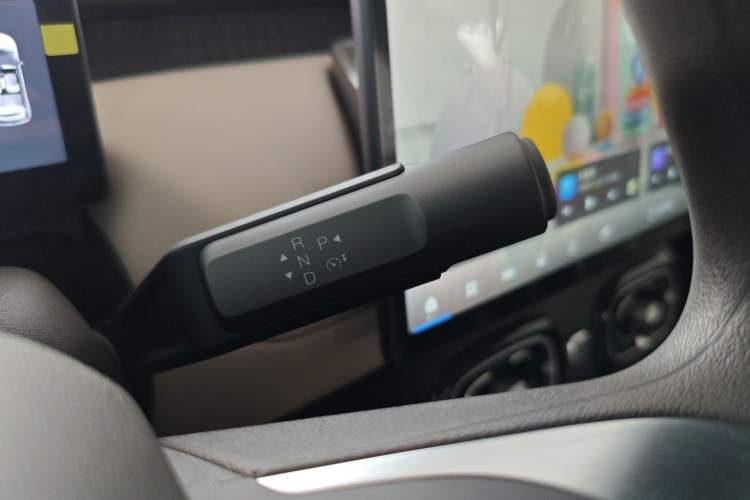 Used AION UT 2025 420 Smart Edition Gear Lever