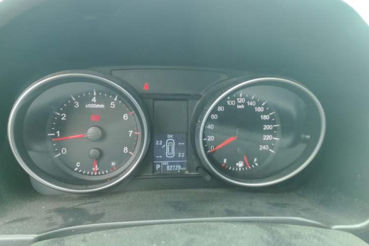 Used Haval H6 2016 Upgraded Model 1.5T Automatic Two-Wheel Drive Elite Version Instrument Cluster